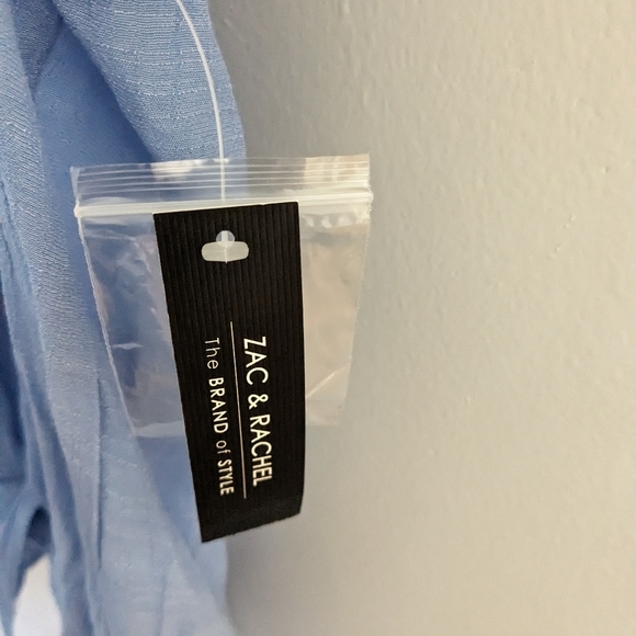 NWT tie front tank - Picture 4 of 5